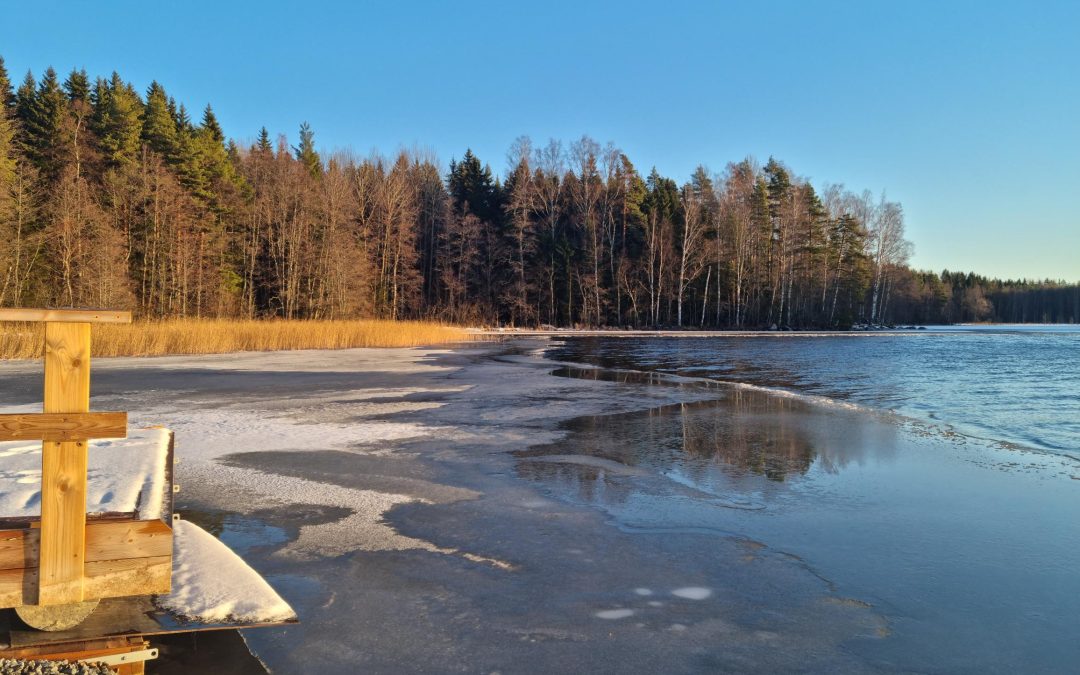 Joulu tulla jolkottaa